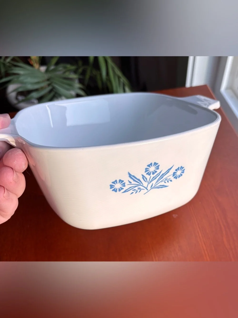 CorningWare Blue Cornflower 1.75 Qt. Casserole Dish with Lid P-1 3/4-B Vintage